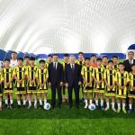 PREZIDENTIMIZ “NEFTCHI” BOLALAR FUTBOL AKADEMIYASIGA TASHRIF BUYURDI